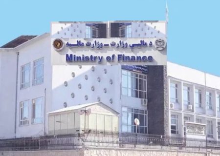 وزیر مالیه طالبان و بازرگانان دارو بر سر ایجاد مسیرهای بدیل تجاری و تسهیلات گمرکی رایزنی کردند