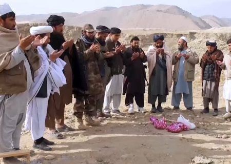 سنگ تهداب مسجدی جدید در بندر آی‌خانم تخار گذاشته شد   