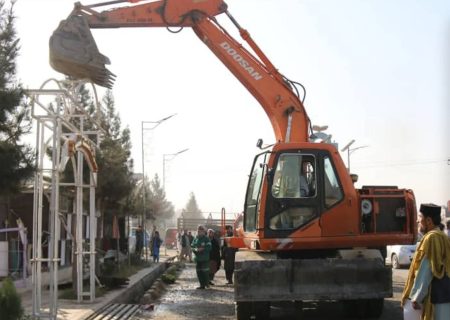 برخورد شاروالی تالقان مرکز ولایت تخار با ساخت‌وسازهای غیرمجاز