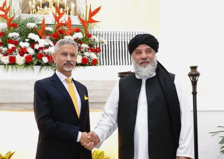 دیدار وزیر خارجه هند با نورالدین عزیزی؛ دهلی به‌دنبال تقویت همکاری‌های اقتصادی و مهار نفوذ چین در افغانستان   