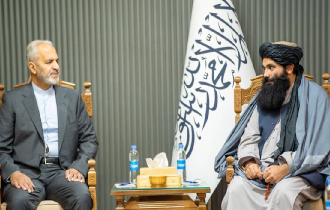 گفت‌وگوی وزیر کار طالبان و سفیر ایران دربارهٔ تقویت روابط کاری و سامان‌دهی کارگران افغان