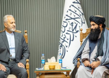 گفت‌وگوی وزیر کار طالبان و سفیر ایران دربارهٔ تقویت روابط کاری و سامان‌دهی کارگران افغان