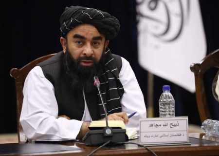 ذبیح‌الله مجاهد: بازگشایی راه‌های تجاری با پاکستان منوط به «تضمین‌های معتبر» اسلام‌آباد است