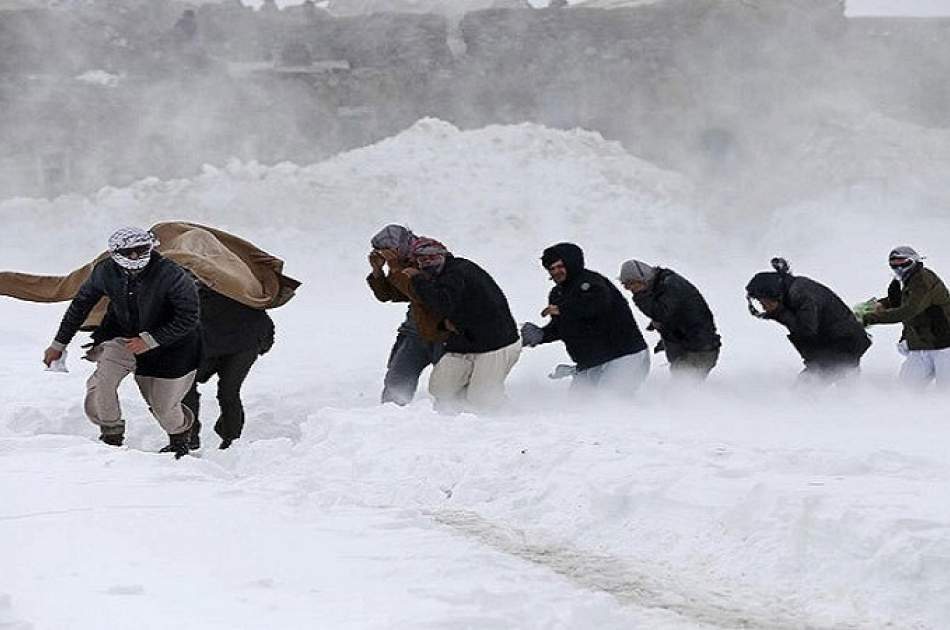 نجات بیش از ۲ هزار مهاجر غیرقانونی افغانستان در مرز ایران؛ گزارشها از کشف دهها جسد حکایت دارد
