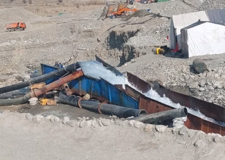 توقف فعالیت‌های معدن‌کاری در مسیر شاهراه فیض‌آباد–تخار به‌دلیل تهدید زیربناهای عامه