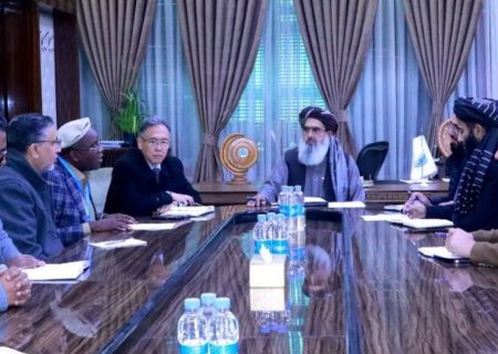 نور‌جلال جلالی، وزیر صحت عامه طالبان با رییس سازمان جهانی صحت برای افغانستان دیدار کرد