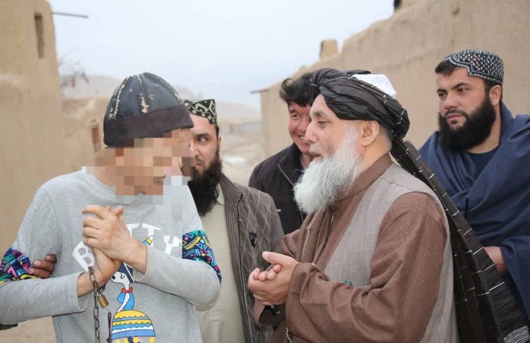 یک جوان بامیانی پس از ۱۲ سال حبس خانگی آزاد شد