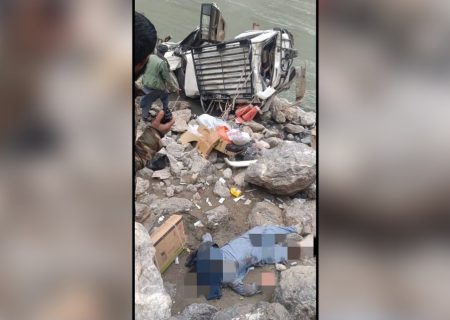 واژگونی موتر لندکروزر در بدخشان چهار کشته و دو زخمی برجای گذاشت   