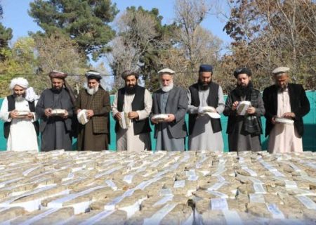 بانک مرکزی افغانستان نزدیک به سه میلیارد افغانی بانکنوت فرسوده را از بازار جمع‌آوری و سوزانده است   