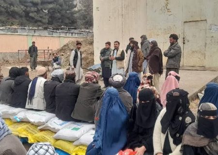 آغاز توزیع تخم بذری اصلاح‌شده برای ۱۰۰۰ دهقان مستحق در ولسوالی فرخار تخار