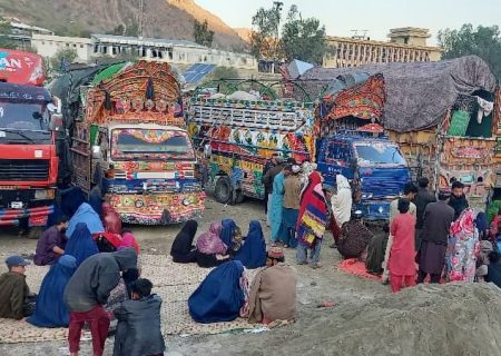 سرگردانی هزاران تاجر و توقف کانتینرها؛ هشدار اتاق بازرگانی پاکستان درباره بسته‌ماندن مرز با افغانستان
