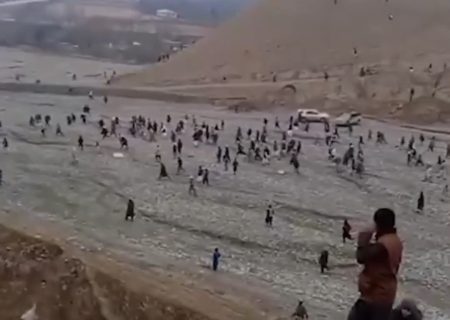 درگیری مردم محلی چاه‌آب با استخراج‌کنندگان طلا در تخار؛ تیراندازی و زخمی‌شدن چند نفر +فیلم