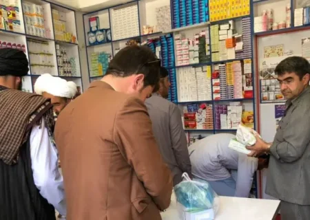 ممنوعیت واردات داروهای پاکستانی بازار دارو در افغانستان را دچار کمبود و گرانی کرد