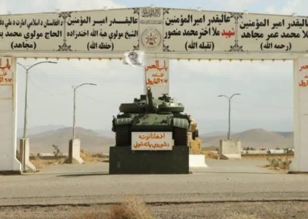 طالبان مانع خروج قاچاقی ۱۷۵۵ نفر از مرز هرات به خاک ایران شدند