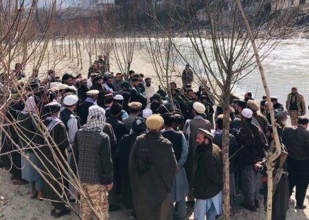 آغاز ساخت پل بر فراز دریای کوکچه در فیض‌آباد بدخشان به هزینه ۳۱ میلیون افغانی