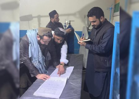 رئیس صحت عامه قندوز از شفاخانه ۵۰ بستر و مرکز صحی باسوس در ولسوالی امام‌صاحب بازدید کرد