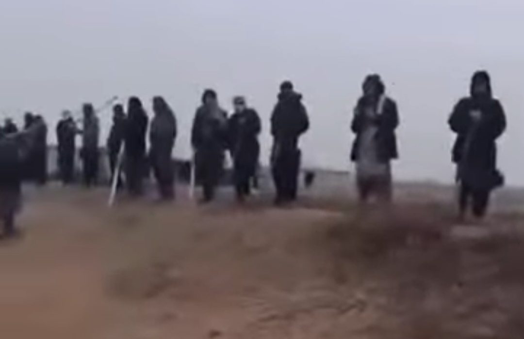 منازعه بر سر علفچرها در ولسوالی درقد ولایت تخار به خشونت کشیده شد +فیلم