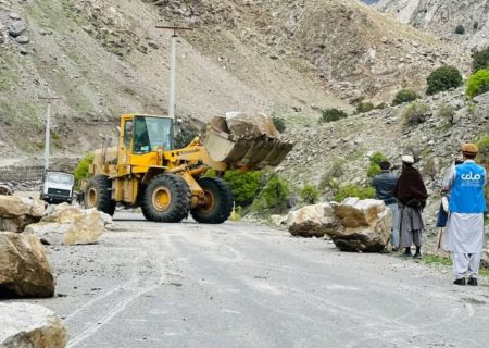 مسیرهای مسدودشده در پنجشیر، تخار و سمنگان پس از سیلاب‌ها بازگشایی شد