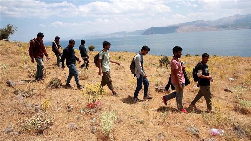 سازمان بین‌المللی مهاجرت: ۱۴۹۲ مهاجر افغانستانی در مسیرهای مهاجرت در سال ۲۰۲۵ جان باختند
