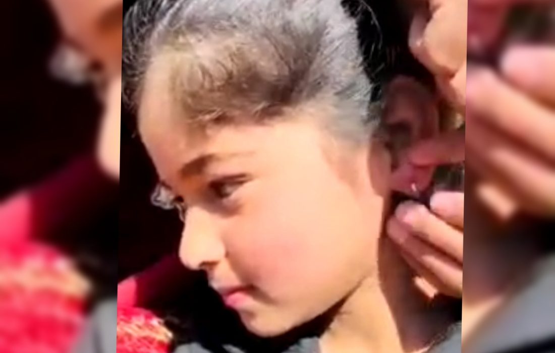 «برای ایران»: هدیه گوشواره‌های یک دختر کشمیری برای بازسازی مدرسه میناب
