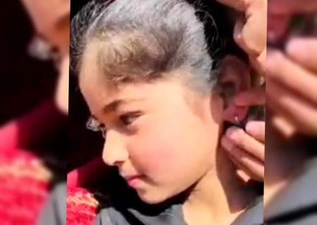 «برای ایران»: هدیه گوشواره‌های یک دختر کشمیری برای بازسازی مدرسه میناب