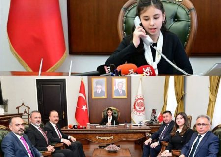 دختر دانش‌آموز افغانستانی در ازمیر ترکیه، برای ۲۴ ساعت شهردار شد