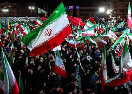 نماینده رهبر شیعیان بحرین: حضور مردم ایران توطئه مزدوران خارجی را خنثی کرد
