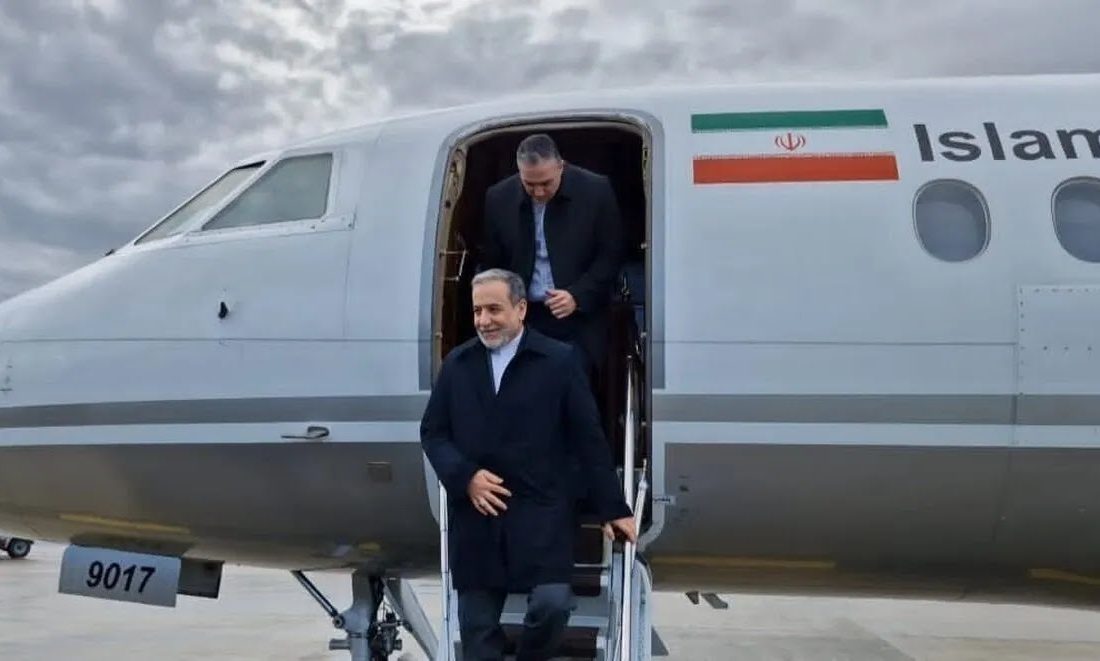 خبرفوری/ وزیر امور خارجه ایران در رأس هیأت دیپلماتیک وارد اسلامآباد شد