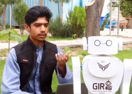 جوان مبتکر هراتی ربات هوشمند چندمنظوره ساخت: کنترول از راه صدا و دستگاه‌های دیجیتال