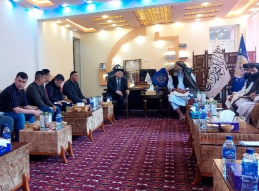 آغاز عملی پروژه ساخت مکتب برای باشندگان پامیر در فیضآباد/ سفیر قرقیزستان با والی بدخشان دیدار کرد