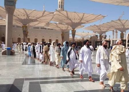 شکایت زائران افغانستانی از سوءمدیریت و ضعف آموزشی طالبان در روند حج