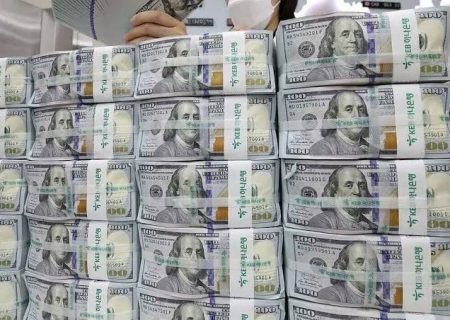 رویترز: امریکا با آزادسازی دارایی‌های مسدودشده ایران موافقت کرد/ گام اولیه در مذاکرات اسلام‌آباد