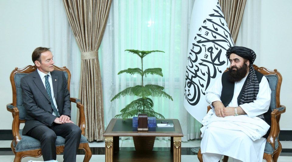 متقی در دیدار با ریچارد لیندزی: «وضعیت امنیتی افغانستان بهگونه قابل توجهی بهبود یافته است»