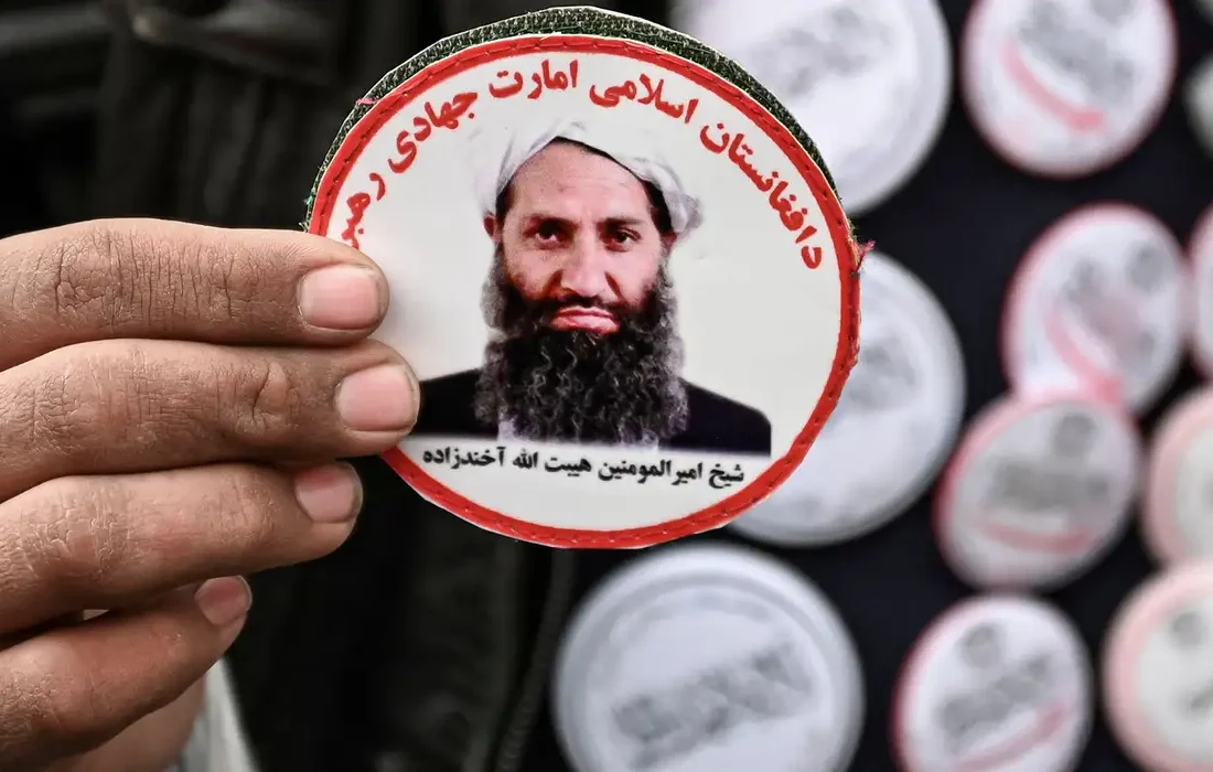 ملا هبتالله از مخالفان طالبان و کارمندان حکومت پیشین خواست به افغانستان بازگردند