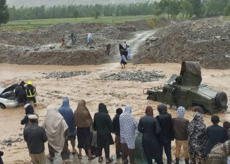 بارندگی شدید در تخار: ۲ کشته و ۳ زخمی بر اثر لغزش سنگ