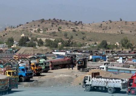 طالبان از آغاز ساخت ترمینال موترهای باربری در دو راهی حیرتان بلخ خبر دادند