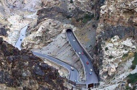 واژگونی موتر حامل مهاجران بازگشته در شاهراه کابل–جلال‌آباد/ ۱۸ تن جان باختند و ۲۹ تن زخمی شدند
