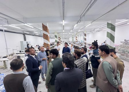 تاجران افغانستان برای گسترش تجارت پنبه به اوزبیکستان رفتند