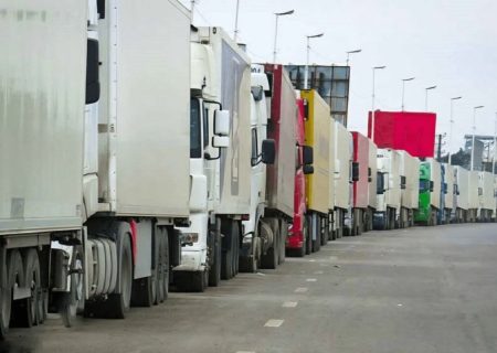 طالبان تسهیلات عبور لاری‌های ایرانی را افزایش می‌دهد: گفت‌وگوی هرات و خراسان رضوی
