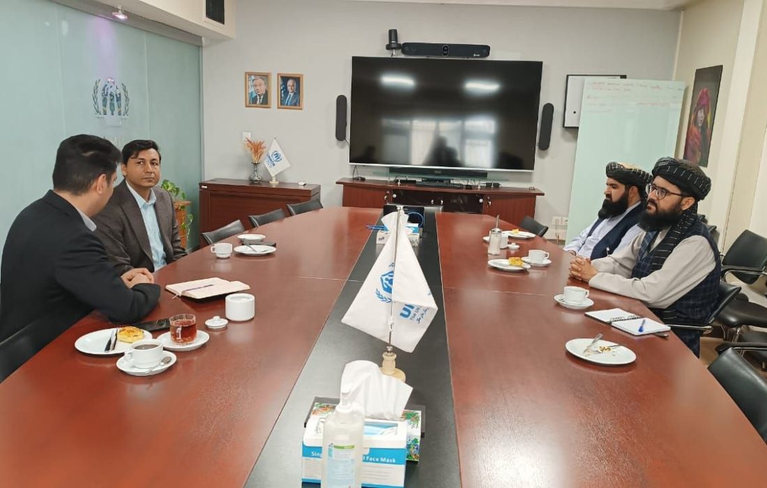 جنرال قونسل افغانستان در مشهد با نماینده کمیشنری عالی ملل متحد درباره چالشهای مهاجرین دیدار کرد