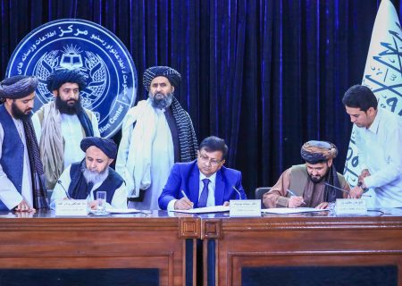 طالبان قرارداد ۴۶ میلیون دالری با شرکت هندی برای تجهیز بندرهای افغانستان امضا کردند