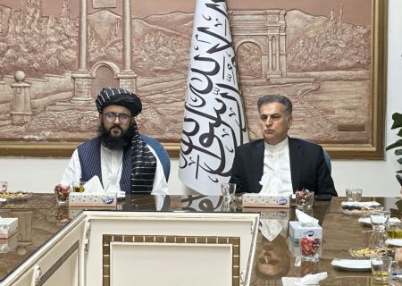جنرال قونسل طالبان در مشهد با نماینده جدید وزارت خارجه ایران دیدار کرد
