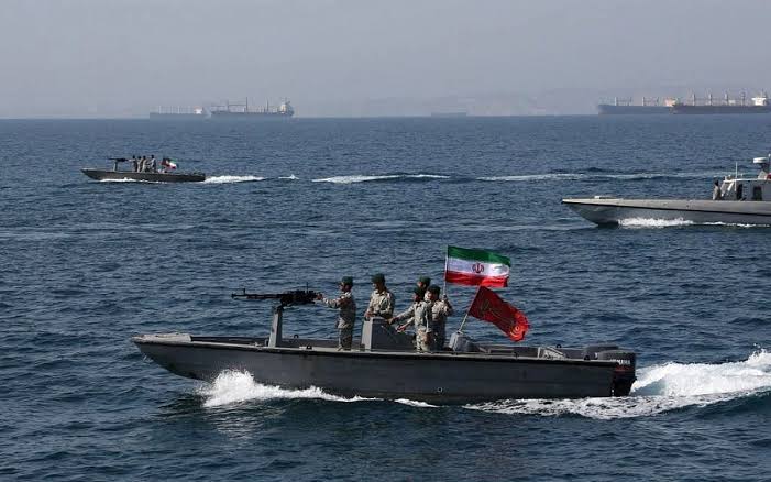 ایران هشدار داد: ورود بدون هماهنگی به تنگه هرمز پیامدهای جدی دارد