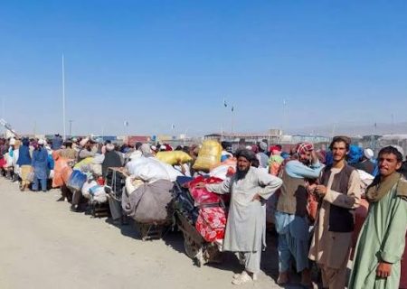 اخراج بیش از ۵۵ هزار مهاجر افغانستانی از پاکستان در سه ماه نخست ۲۰۲۶