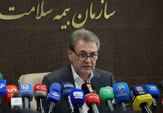 بیمه سلامت برای تمدید اقامت دارندگان کارت آمایش در ایران الزامی شد