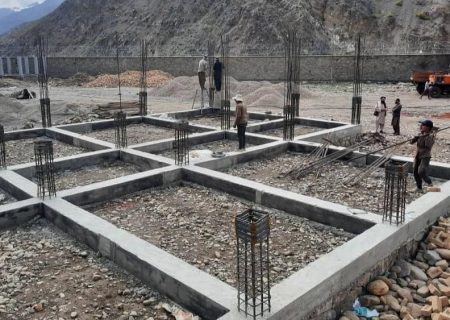 پنجشیر زیر سایه زندان، قندهار زیر سقف توسعه   