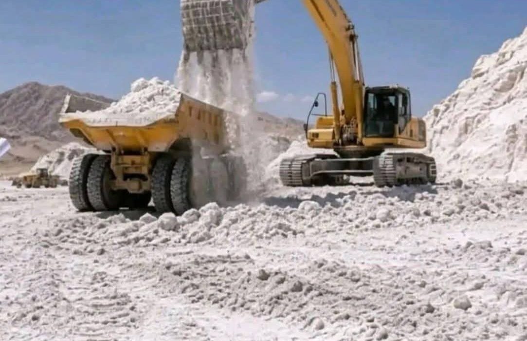 قرارداد استخراج بلاک دوم معدن نمکسار غوریان هرات به ارزش بیش از ۲۰ میلیون دالر امضا شد