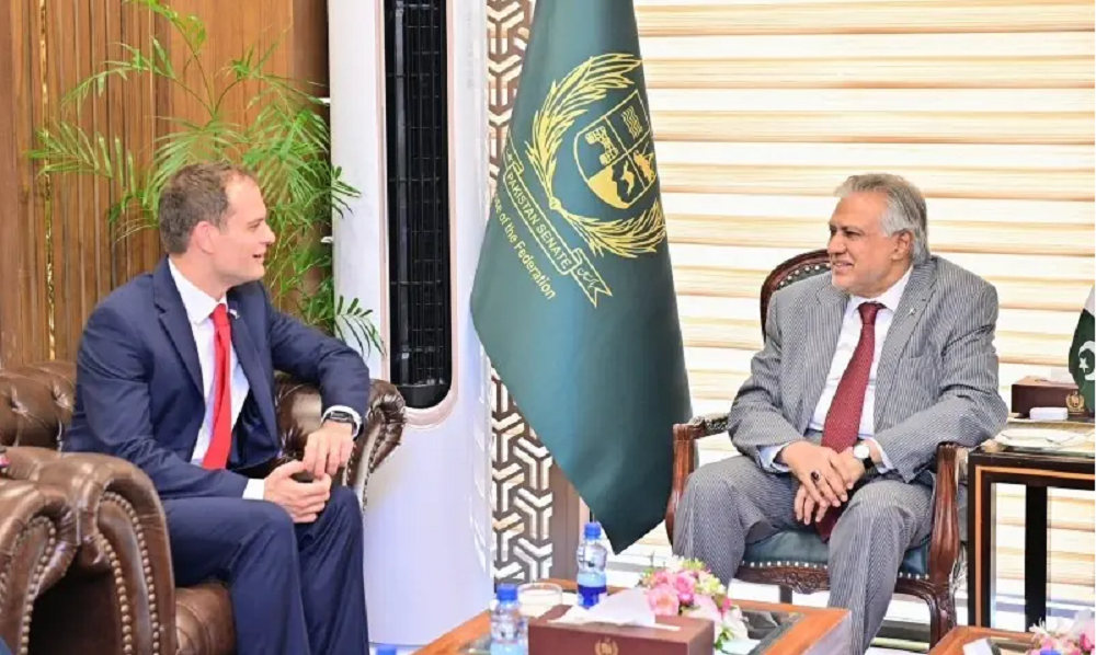 بریتانیا: افغانستان و پاکستان از تشدید تنش‌ها خودداری کرده و گفتگو را در اولویت قرار دهند