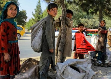 افزایش کودکان کار در افغانستان/ کارزار اجتماعی برای بازگرداندن هزاران کودک به مکتب آغاز شد