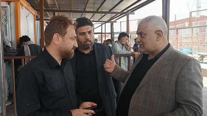 صدور ۲۵۰۰ ویزا برای حضور شهروندان افغانستان در مراسم تشییع پیکر امام شهید در مشهد